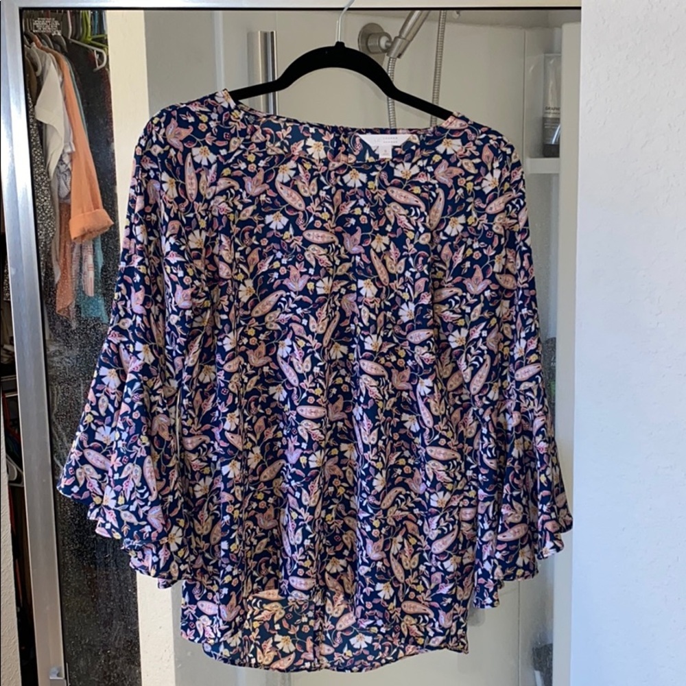 LC LAUREN CONRAD Bell Sleeve Print Top Size Small - Picture 9 of 11